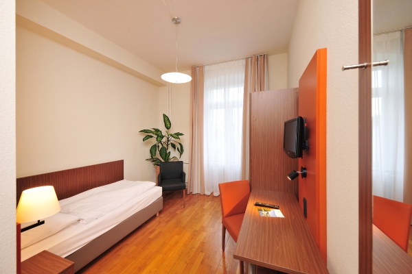 Hotel St. Bernhard Wohnen & Tagen